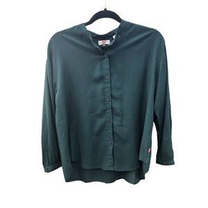 Levi’s Women's Size Extra Small (ES) Button Shirt Green with Black Moon Shapes